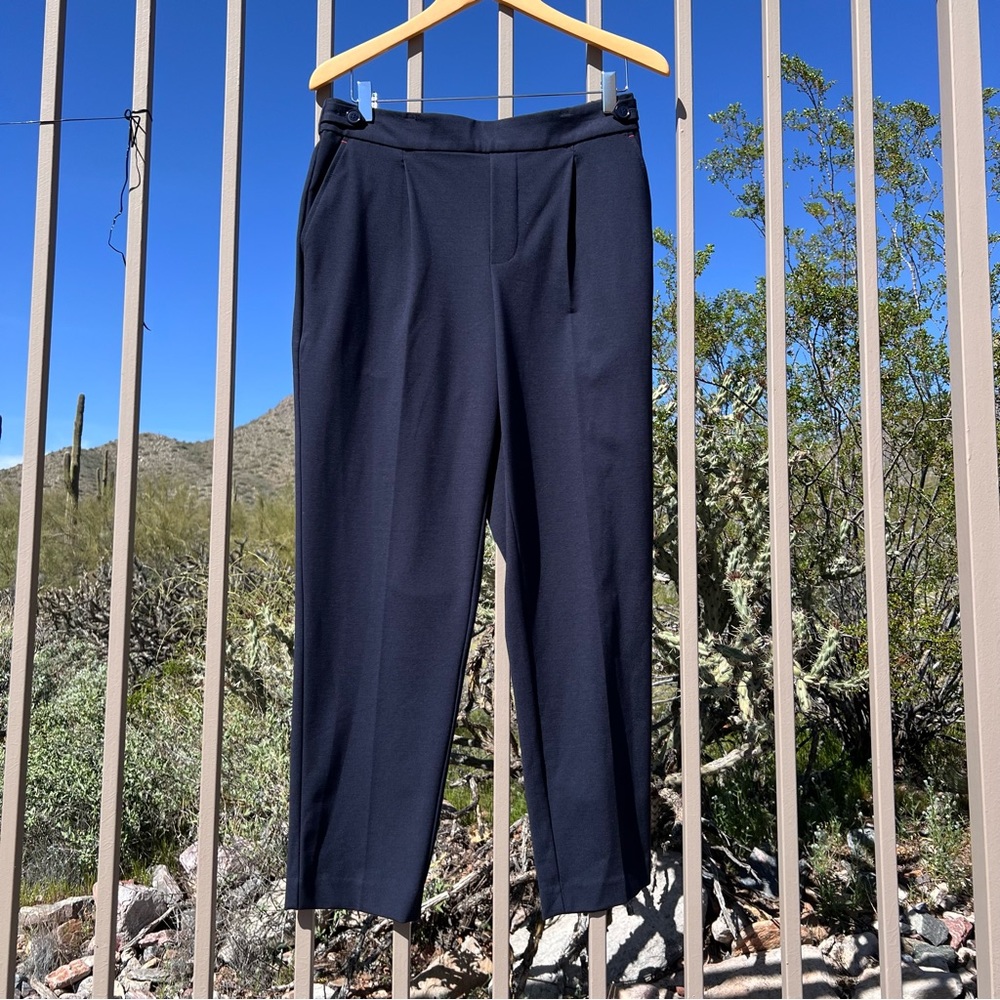 ⬇️Tommy Hilfiger NWT Women’s Suit Separate Pants Size 10 Color Navy